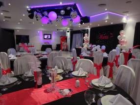 Salones de Fiesta - Foto N�:2 de VITREAUX RECEPCIONES - T�tulo: Set Fotogr�fico.