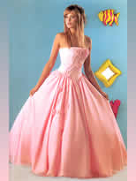 Vestidos de Fiesta - Foto N�:8 de LILA FERNANDEZ - T�tulo: 15 A�os