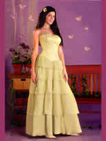 Vestidos de Fiesta - Foto N�:1 de LILA FERNANDEZ - T�tulo: 15 A�os