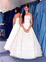Vestidos de Fiesta - Foto N�:2 de VANINA ANDR� - T�tulo: 15 A�os