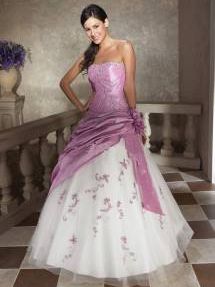 Vestidos de Fiesta - Foto N�:8 de ANASTASIA VESTIDOS  - T�tulo: Vestido de 15