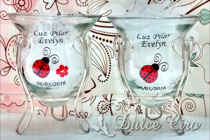 Regalos y Souvenirs - Foto N: 11 de regalos y souvenirs de Dulce Ciro - Mates de vidrio con pie