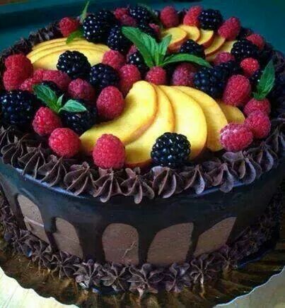 Sponge Cake With Fruits On Top Sponge Cake With Fruits On Top