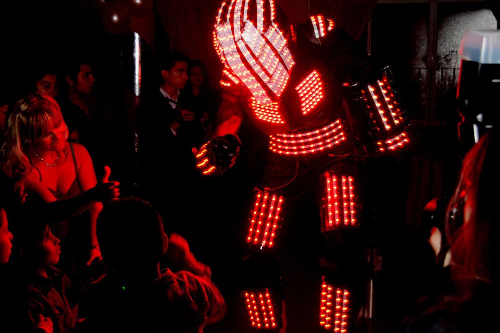 Shows y Animacin - Foto N: 2 de shows y animacin de Valkirias Shows  - Lumnicos - Robot LED